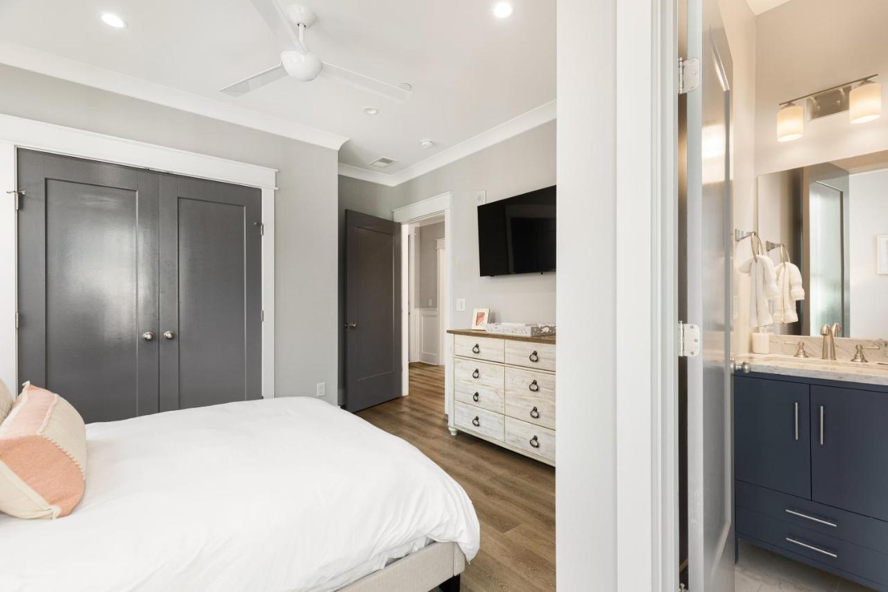 The Azalea Suite At 124 Spring Charleston Exterior photo